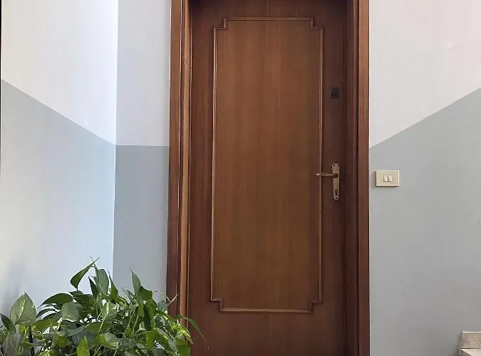 דירה Flat *
